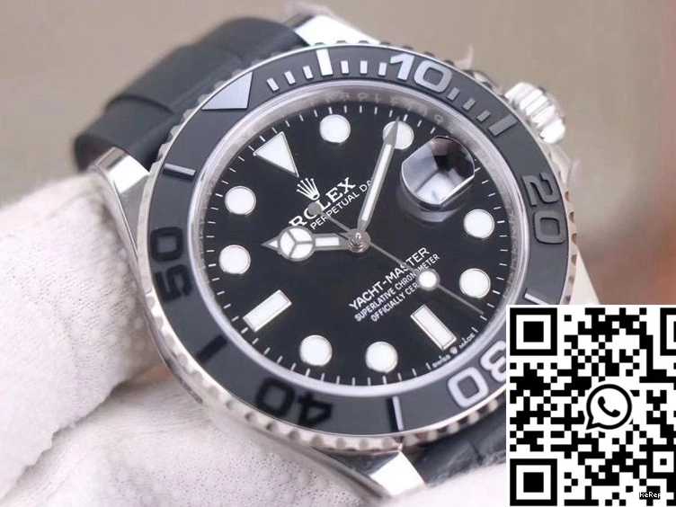 Yacht VS Rolex M226659-0002 Black Factory Dial Master 0914